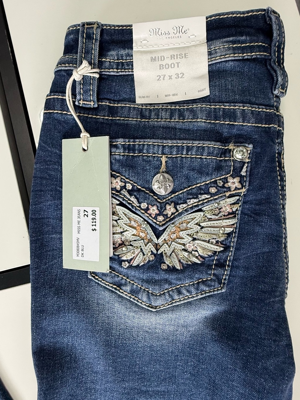 NWT Miss Me Mid-Rise Bootcut Jeans - Wing & Floral Embroidery - Size 27/32 - Picture 7 of 16